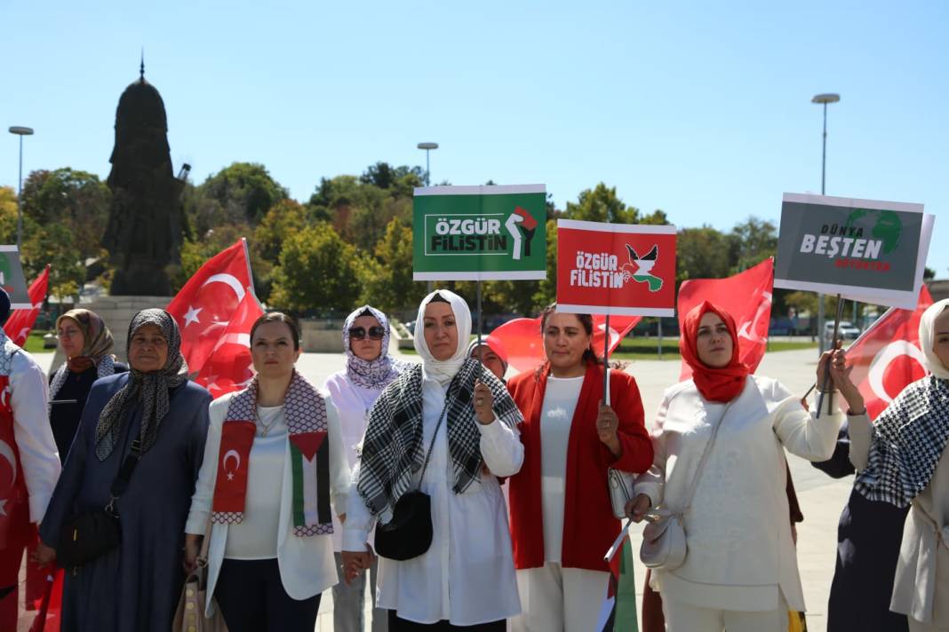 Gazze için sessiz çığlık Konya’da yankılandı 16